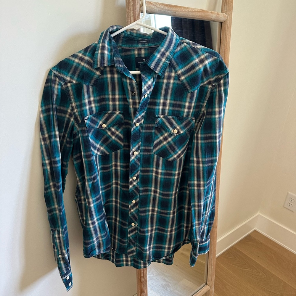 American Eagle Men's Plaid Button-Up Shirt